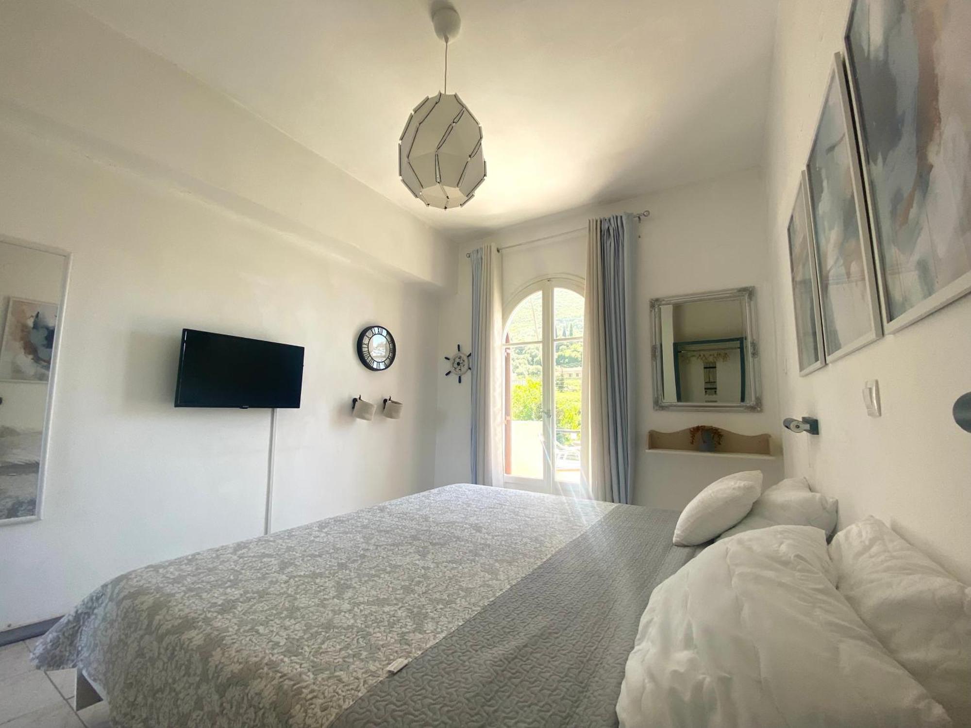Navy Apartment With Mountain View &Private Parking Vátos Zewnętrze zdjęcie